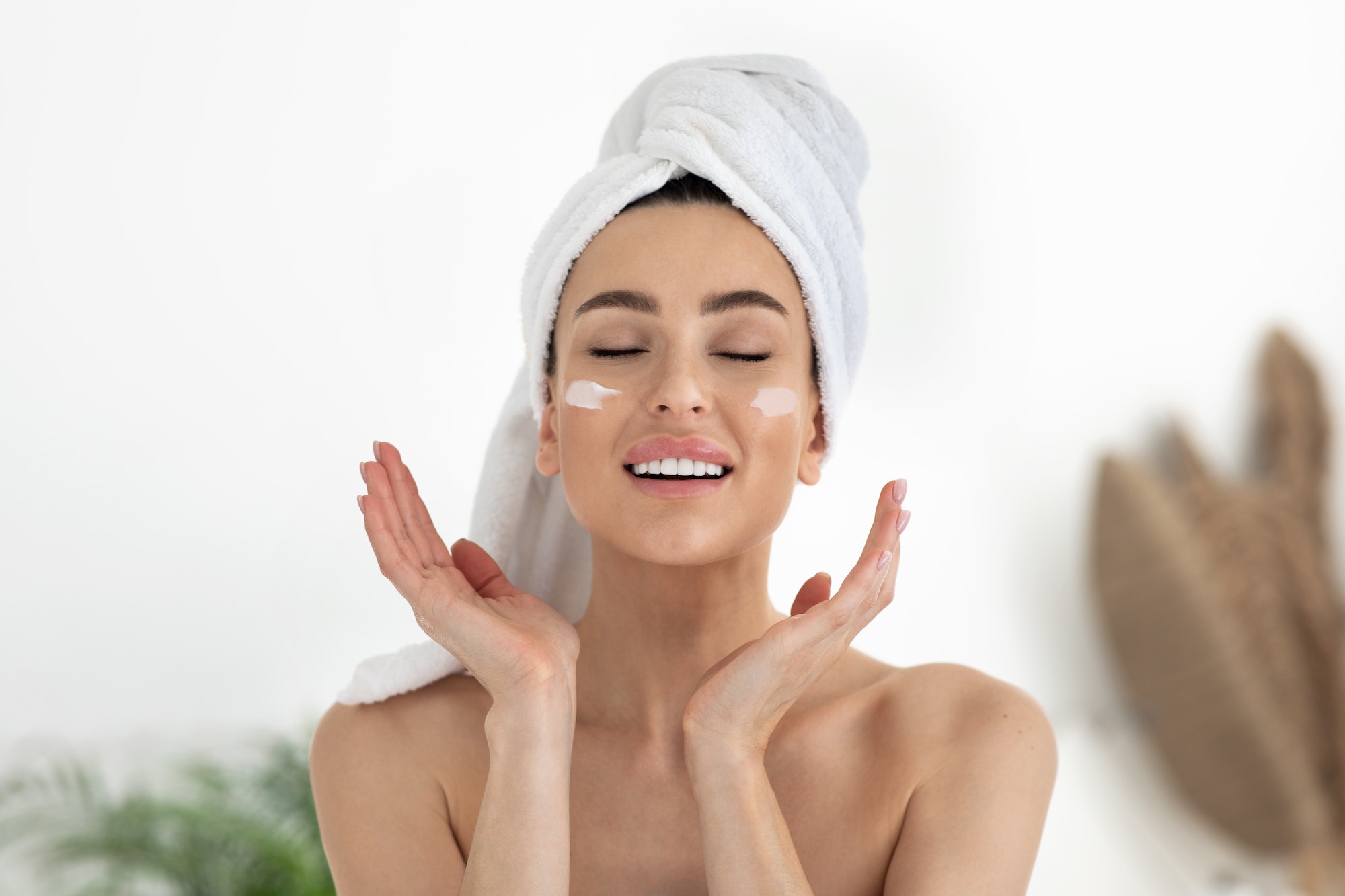 Morning beauty treatments, skin moisturizers, anti-aging cosmetics and enjoying procedures